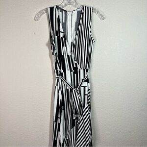 New York & Company Black White Stripe Sleeveless Asymmetrical Dress Womens Sz XS
